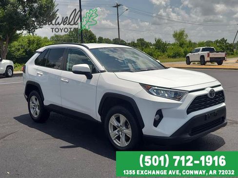 Used 2021 Toyota RAV4 XLE FWD image 3