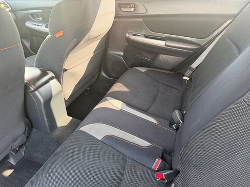 Used 2016 Subaru Crosstrek 2.0i Premium AWD/4WD image 16