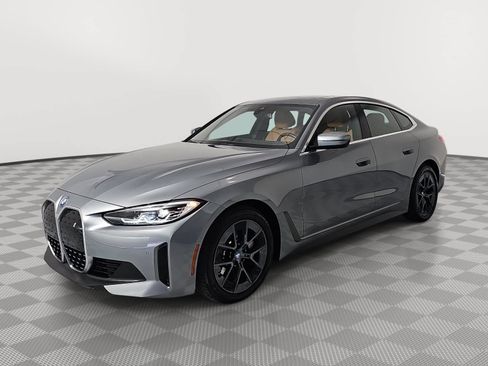 Used 2023 BMW i4 eDrive40 RWD image 4