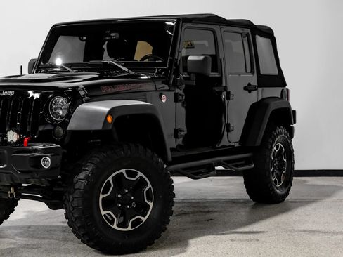 Used 2016 Jeep Wrangler Unlimited Rubicon AWD/4WD image 13