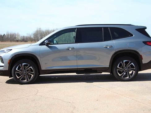 New 2026 Buick Enclave Sport Touring w/ Power Package AWD/4WD image 6