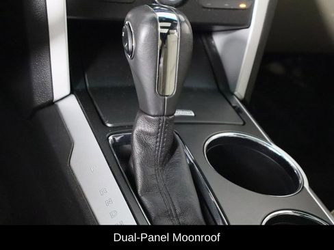 Used 2014 Ford Explorer XLT w/ Equipment Group 202A image 13