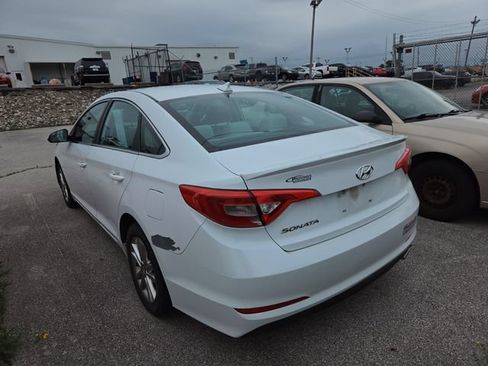Used 2016 Hyundai Sonata SE FWD image 4