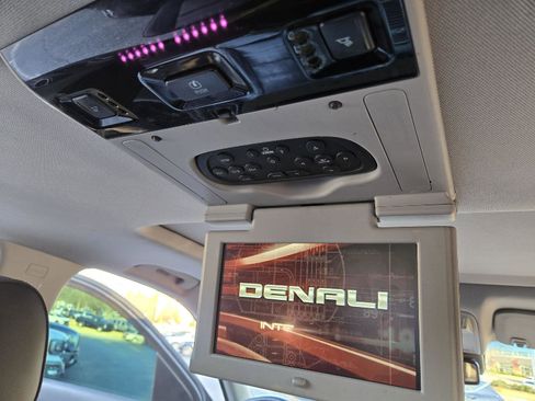 Used 2015 GMC Yukon Denali w/ Premium Package image 26