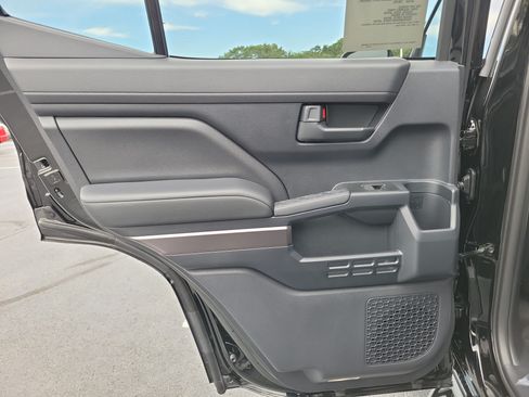 New 2026 Toyota 4Runner SR5 AWD/4WD image 10
