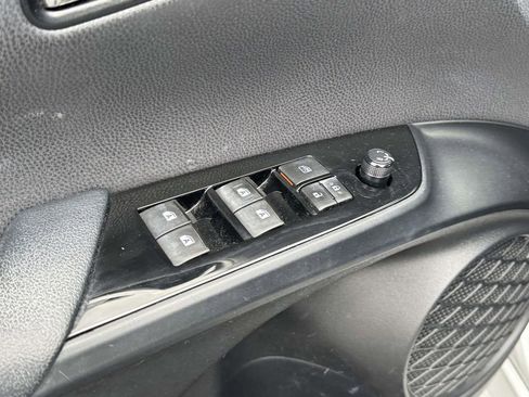 Used 2017 Toyota Prius Four Touring FWD image 20