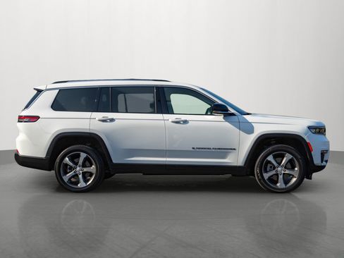 Used 2023 Jeep Grand Cherokee L Limited w/ Luxury Tech Group II AWD/4WD image 8