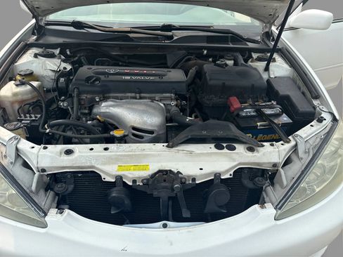 Used 2005 Toyota Camry LE FWD image 13