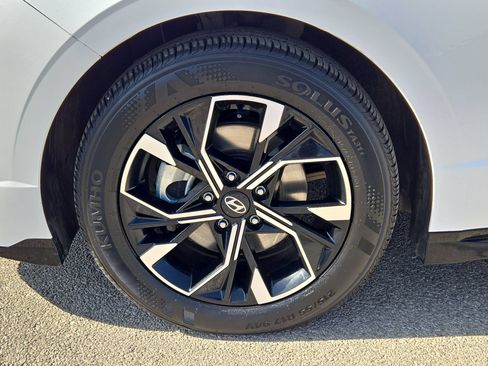 Used 2025 Hyundai Sonata SEL FWD image 11