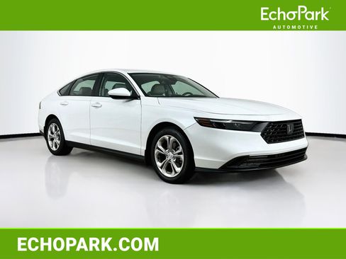 Used 2025 Honda Accord LX image 1