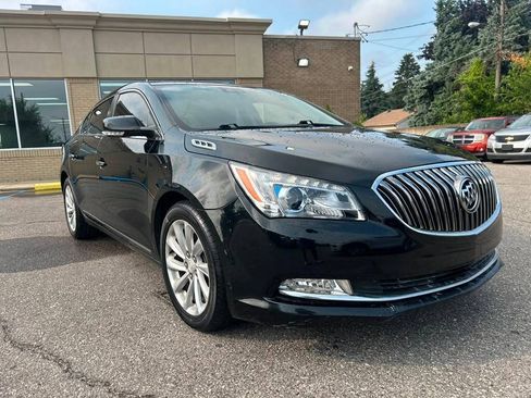 Used 2016 Buick LaCrosse Leather w/ Experience Buick Package FWD image 3