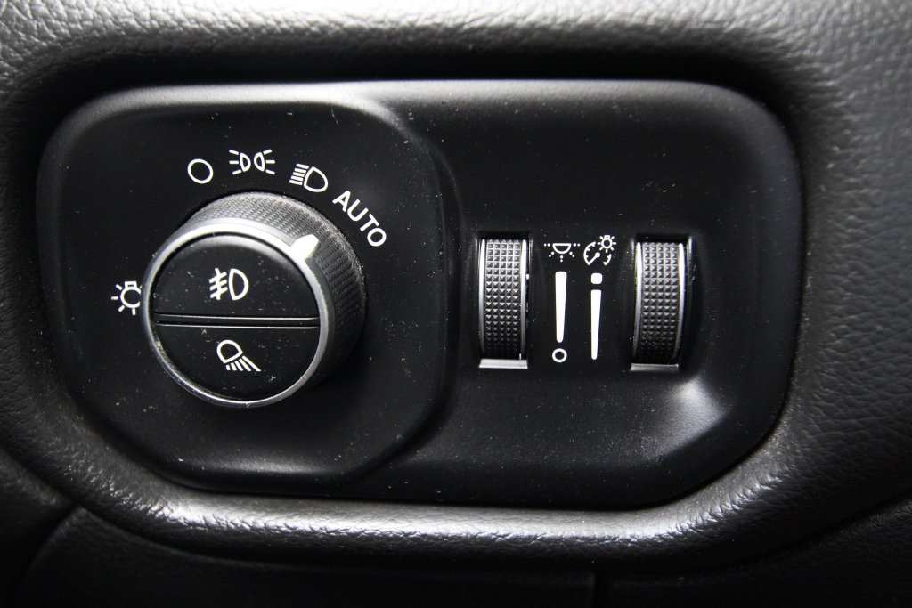 Used 2020 RAM 2500 Laramie AWD/4WD image 23