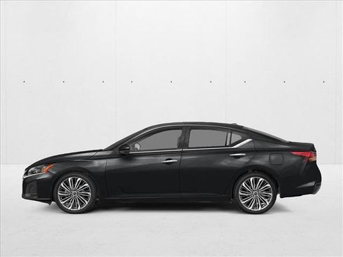 New 2025 Nissan Altima 2.5 SL image 3