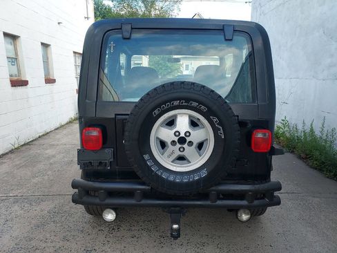 Used 1987 Jeep Wrangler Laredo image 7