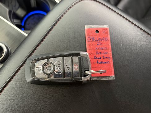 Used 2020 Lincoln Aviator Grand Touring w/ Elements Package Plus AWD/4WD image 35