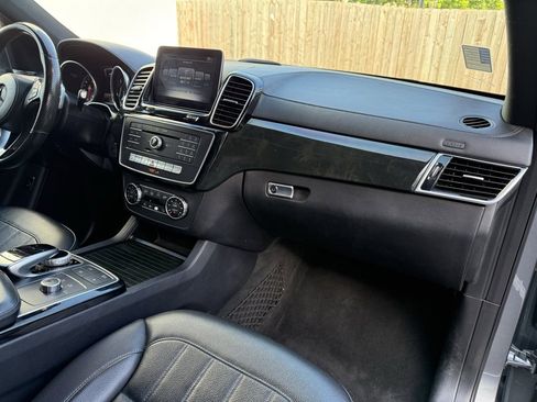 Used 2018 Mercedes-Benz GLS 450 4MATIC w/ Premium Package image 13