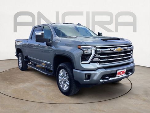 Used 2024 Chevrolet Silverado 3500 High Country w/ High Country Premium Package AWD/4WD image 7
