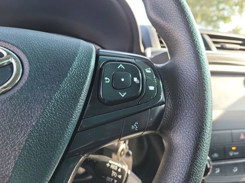Used 2017 Toyota Camry LE FWD image 22