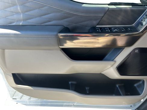 Used 2026 Ford F250 Platinum w/ Platinum Plus Package image 9