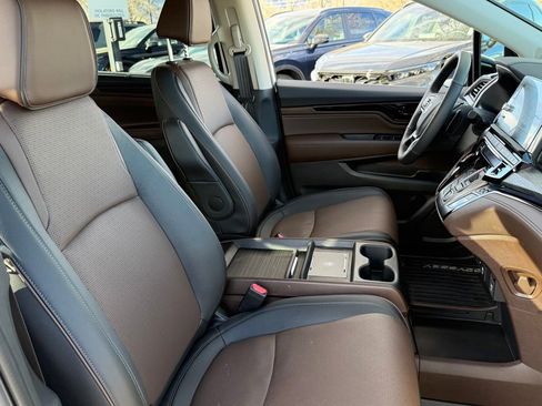 Certified 2026 Honda Odyssey Elite image 35