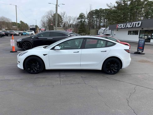 Used 2023 Tesla Model 3 Standard Range image 8
