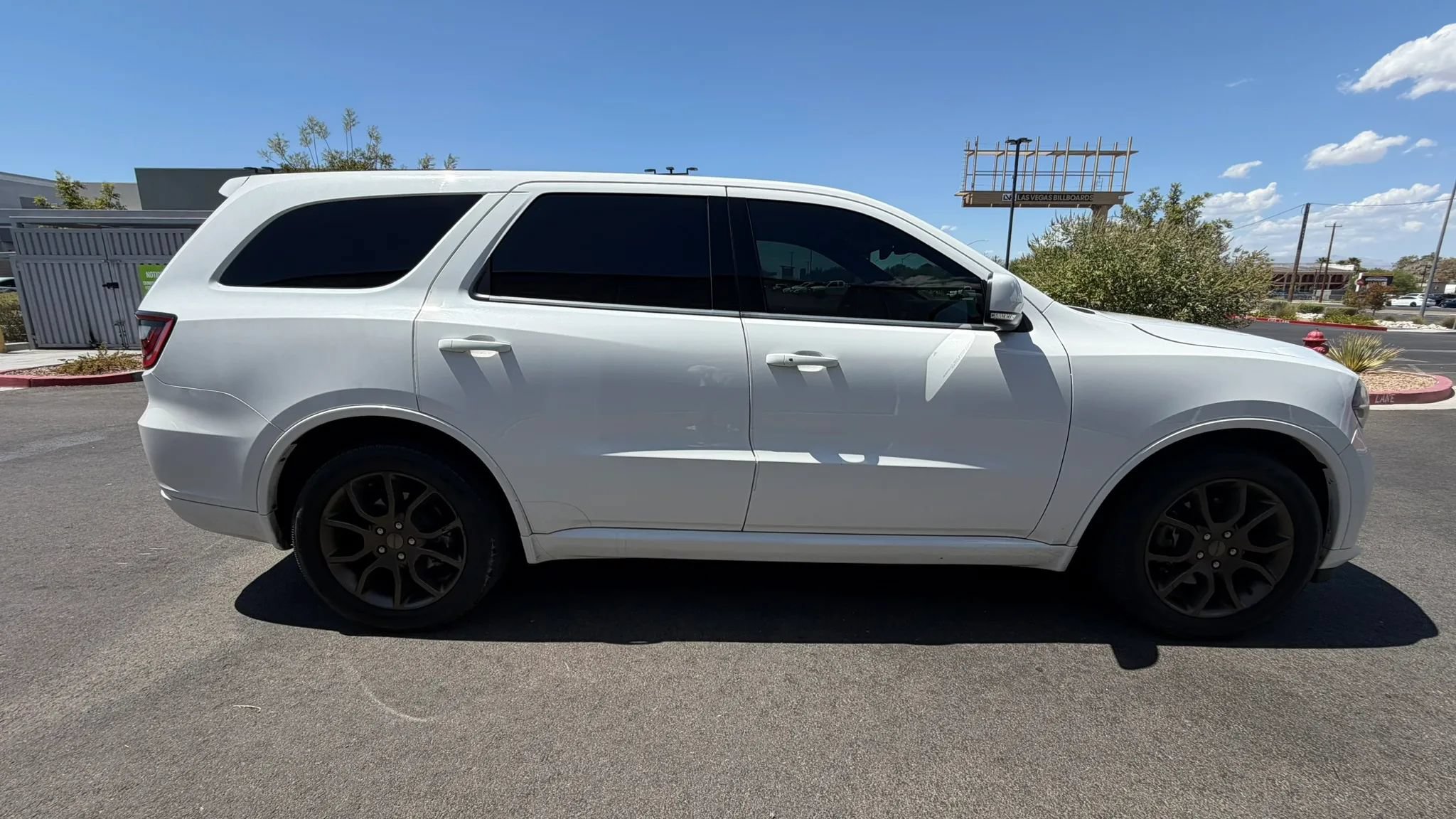 Used 2017 Dodge Durango R/T w/ Technology Group AWD/4WD image 6