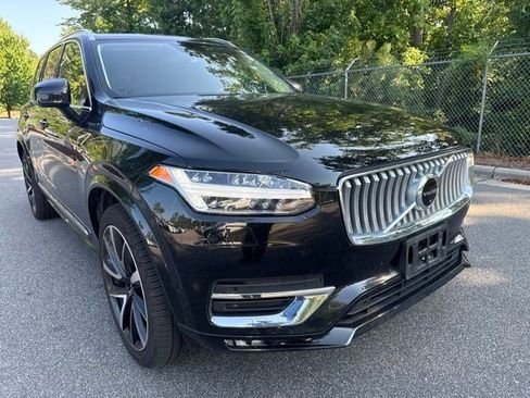 Used 2023 Volvo XC90 B6 Plus w/ Protection Package Premier AWD/4WD image 3