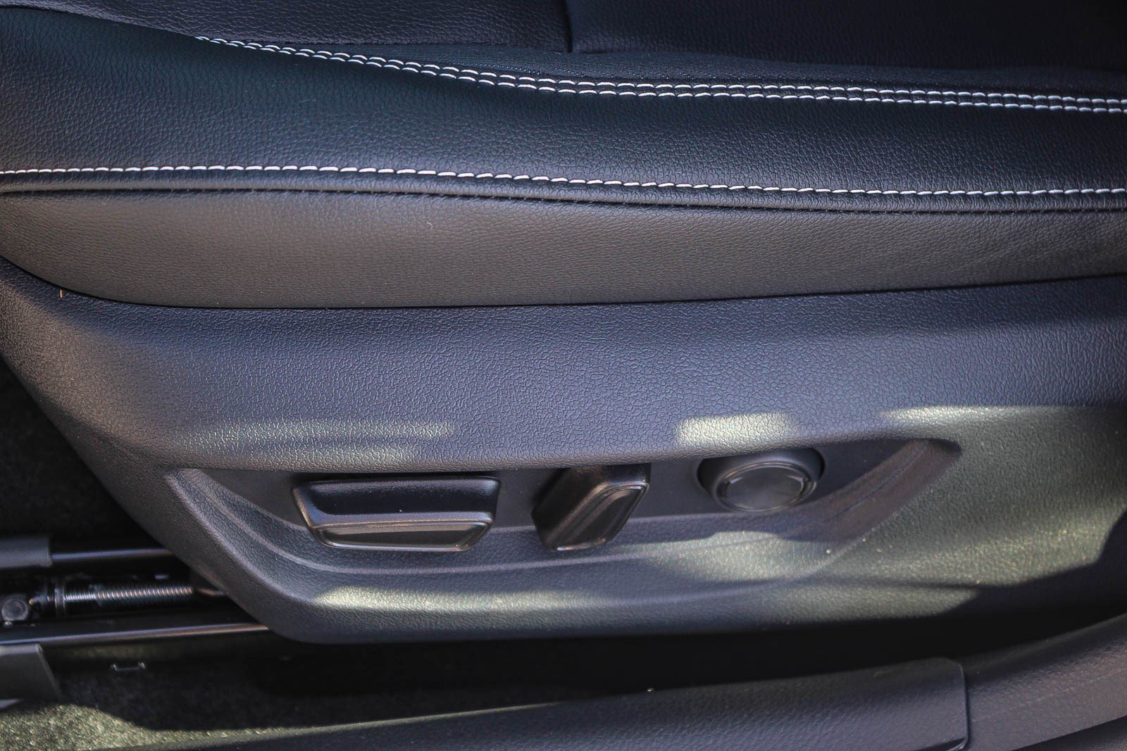 New 2026 Toyota Camry SE FWD image 24