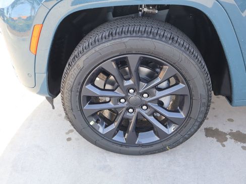New 2026 Jeep Grand Cherokee Limited AWD/4WD image 19
