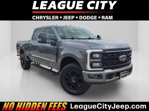 Used 2024 Ford F250 Lariat w/ Black Appearance Package AWD/4WD image 1
