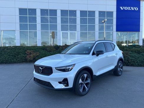 New 2026 Volvo XC40 B5 Plus w/ Protection Package Premier image 2
