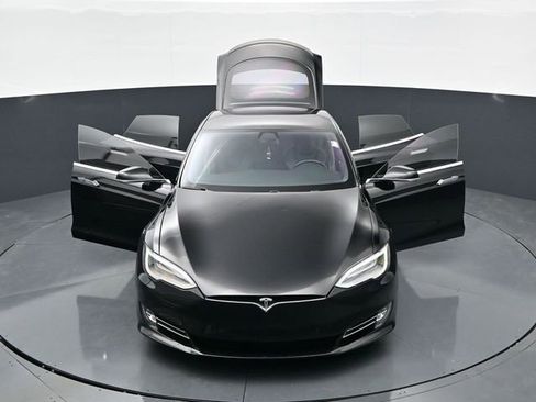 Used 2019 Tesla Model S Performance AWD/4WD image 45