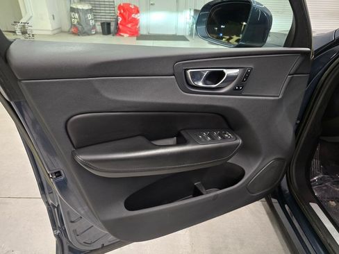 Used 2023 Volvo XC60 B5 Core AWD/4WD image 13