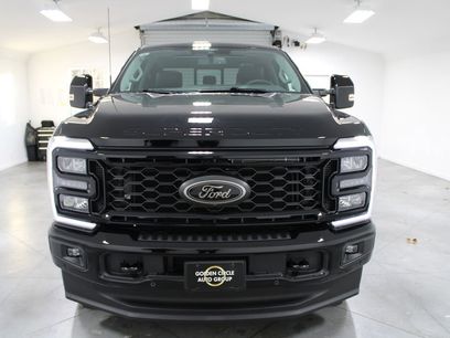 New 2026 Ford F250 Lariat w/ Black Appearance Package