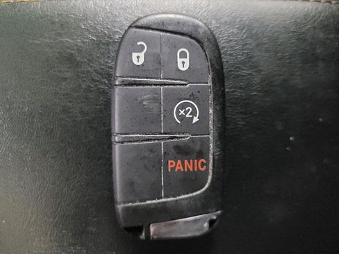 Used 2019 Jeep Compass Latitude w/ Safety & Security Group image 32