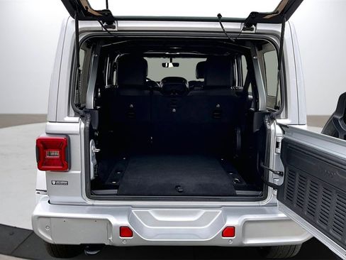 Certified 2023 Jeep Wrangler Sahara image 25