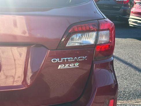 Used 2016 Subaru Outback 2.5i Limited image 37