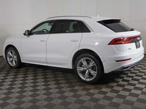 Used 2023 Audi Q8 Premium w/ Convenience Package image 15