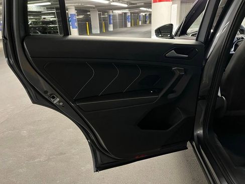 Used 2024 Volkswagen Tiguan SE R-Line image 20