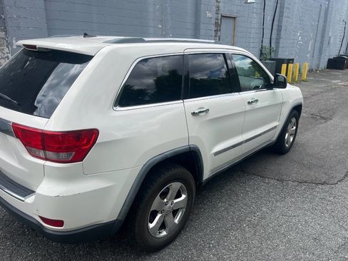 Used 2011 Jeep Grand Cherokee Limited RWD image 7