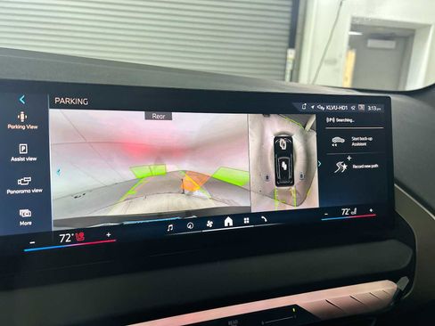 Used 2025 BMW X3 xDrive30i w/ Premium Package image 24