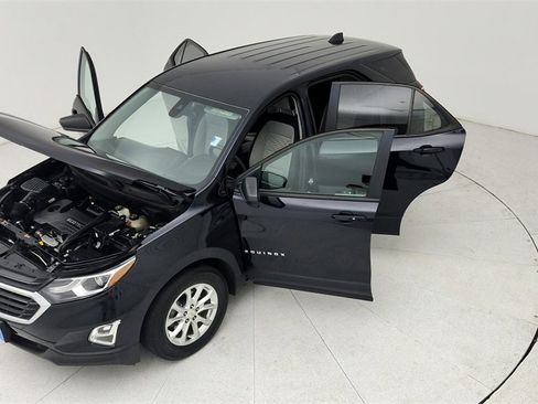 Certified 2020 Chevrolet Equinox LS w/ LS Convenience Package image 42