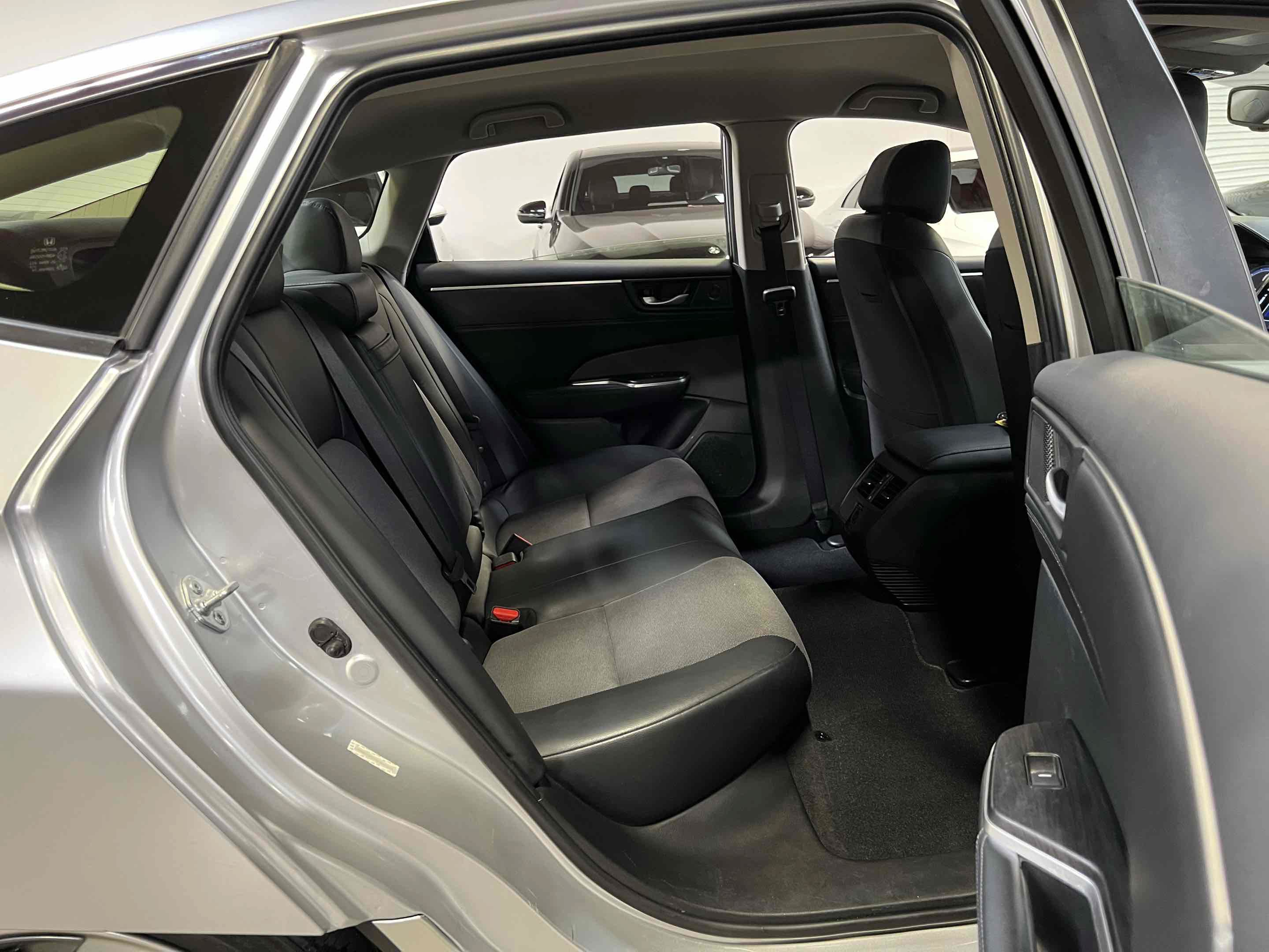 Used 2020 Honda Clarity Plug-In Hybrid image 36