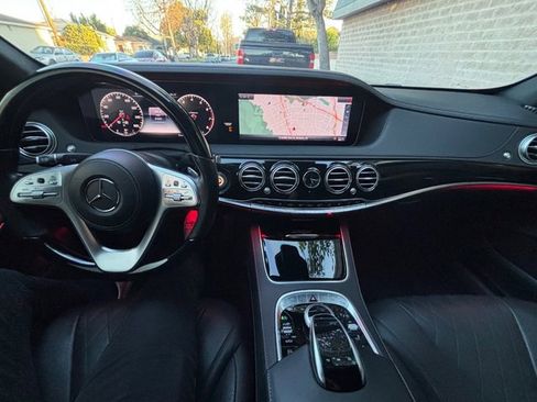 Used 2018 Mercedes-Benz S 560 4MATIC Sedan image 55