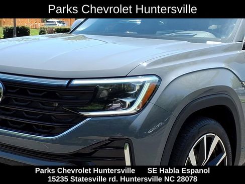 Used 2025 Volkswagen Atlas SEL Premium R-Line AWD/4WD image 26