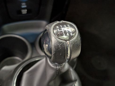 Used 2022 MINI Cooper S image 28