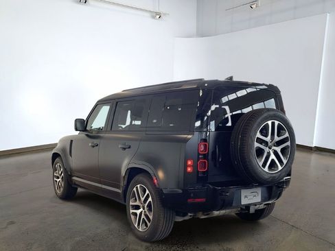 Used 2024 Land Rover Defender 110 X-Dynamic SE AWD/4WD image 6