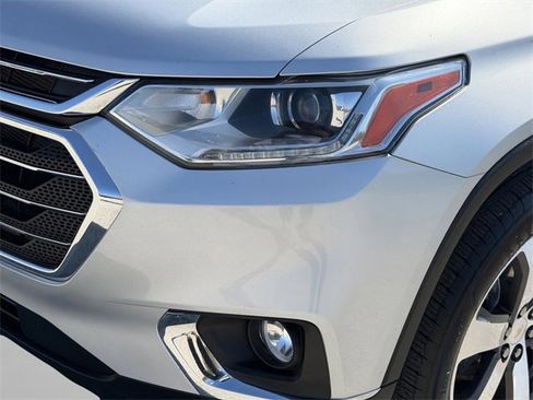 Certified 2021 Chevrolet Traverse LT w/ LT Premium Package image 37