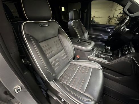 Certified 2022 GMC Sierra 1500 AT4X image 30