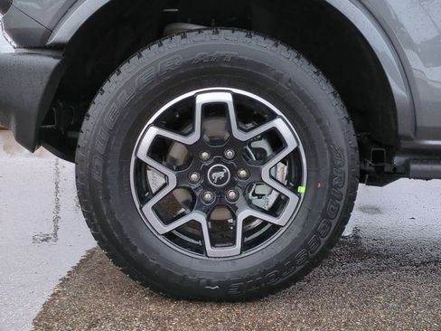 New 2023 Ford Bronco Outer Banks image 14